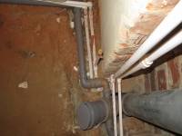 Стояки горячего, холодного водоснабжения. Стояк канализационный.